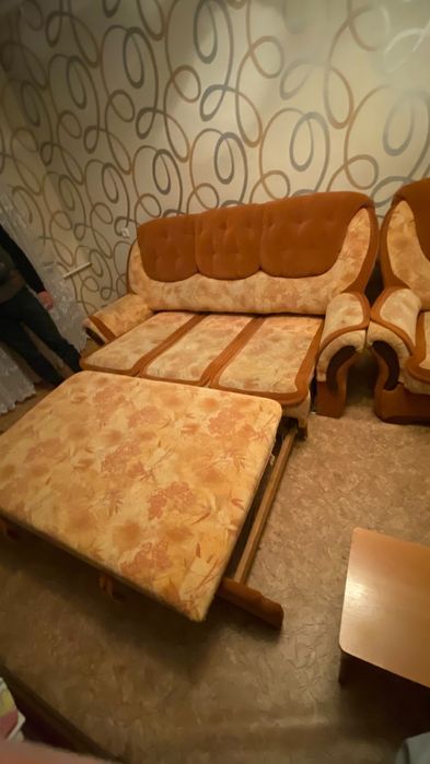 Продам мягкий диван + кресло