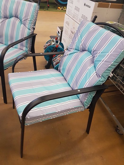 Продавам градински мебели-НОВИ!