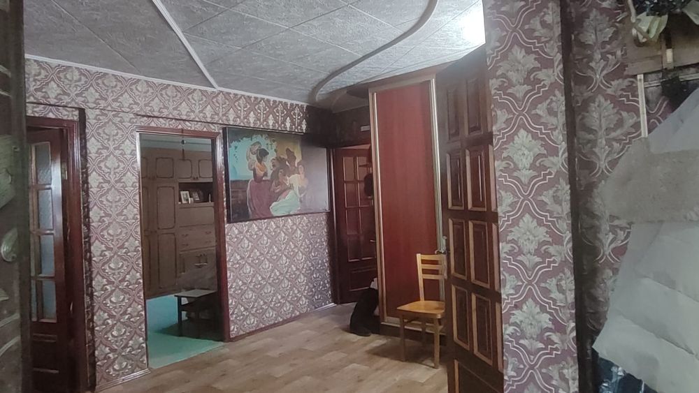 Продается 4 х комнатная квартира