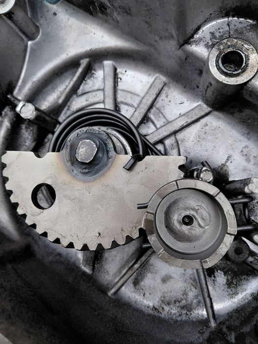 Dezmembrez scuter baotian  4T si Peugeot Jet Forcce 2 timpi.