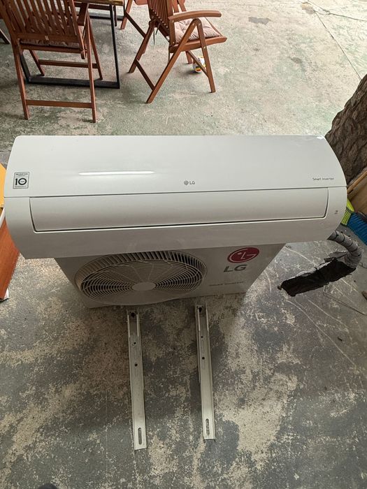 Aer condiționat LG Inverter 24000 BTU răcire/încălzire