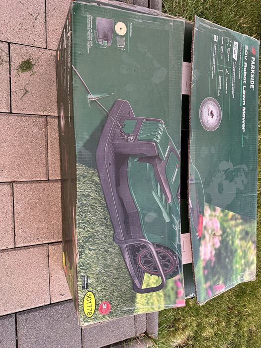 Robot tuns iarba Parkside NOU