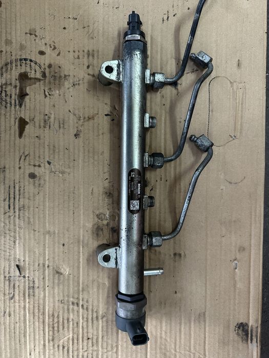 Рейл / горивна рейка Опел Антара / Шевролет Каптива Antara / Captiva