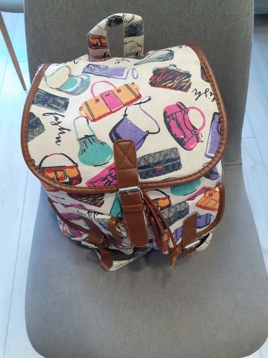 Дамска раница 12лв