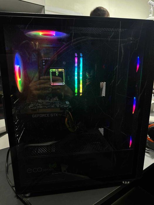 Мощный компьютер под апгрейд