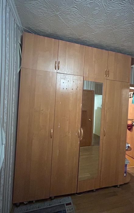 Продам шкаф большой вместительный