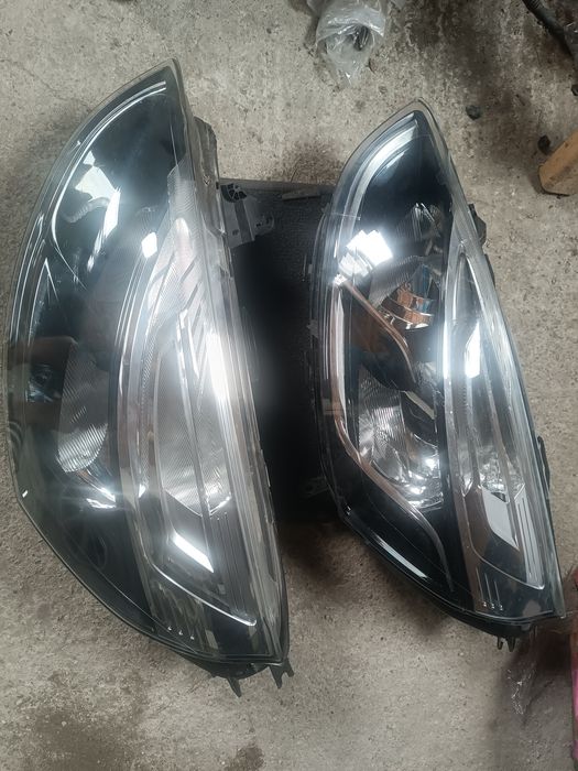 Far Clio4 bara fata Clio4 lampa far Renault Clio4 black edition bara fata Clio4 Clio3 Megane3 lampa far Renault Clio4 Megane3 Scenic3 Megane2 Scenic2