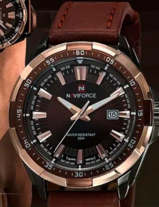 Продам красивые мужские часы.