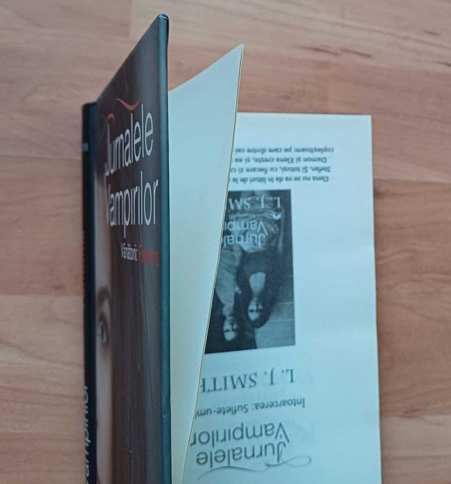 Jurnalele Vampirilor (8 volume - 4 cartonate) + bonus Cercul secret