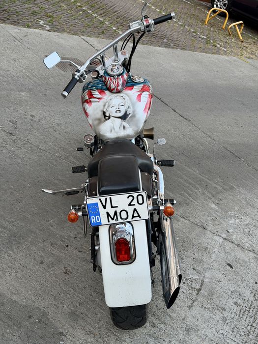 Yamaha Dragstar 650 custom chopper