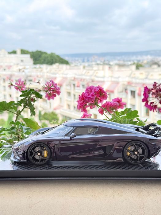 Колекционерски модел Koenigsegg Regera Carbon FrontiArt 1:18