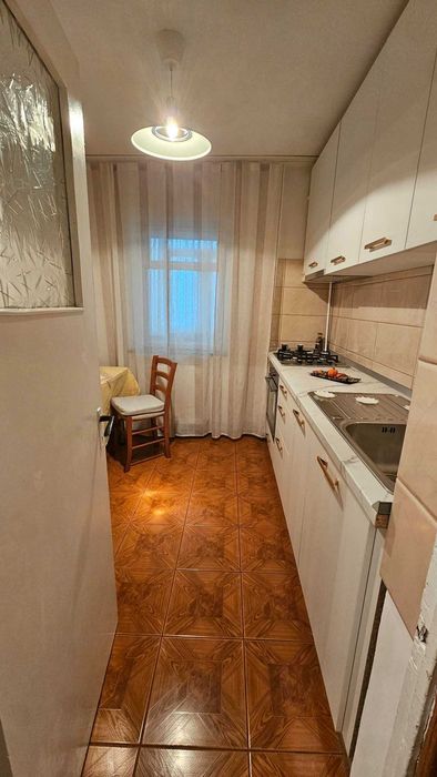 Apartament 2 camere decomandat de închiriat Nicolina / Strada Olari