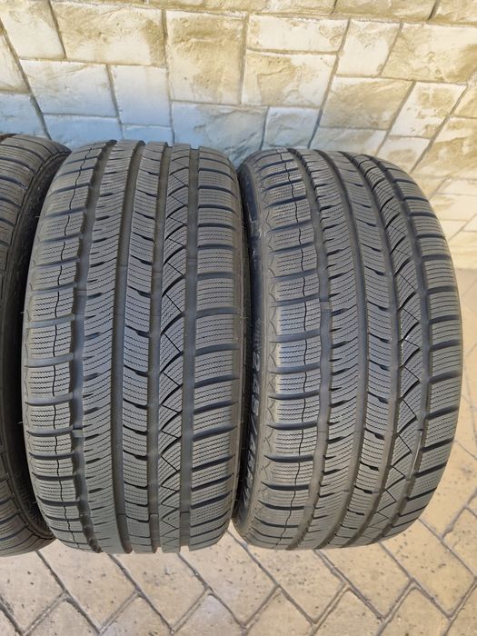 Зимни гуми Continental 245/45/17 Momo 245/45R17