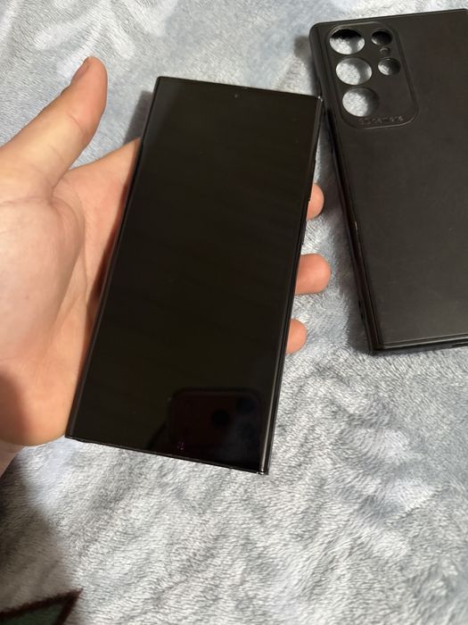 Vand Samsung S23 Ultra 512 GB negru sau schimb