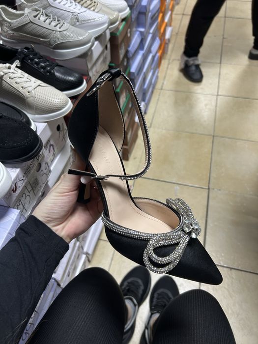 Продам туфли черные и розовые