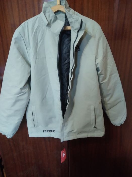 Продам новую мужскую куртку