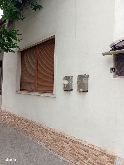 Casa 2 camere, 80 mp utili, 350 mp teren - Lipovei