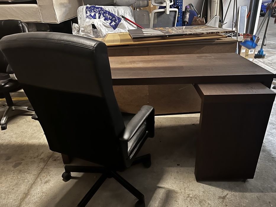 Бюро и офис стол