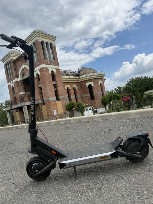 Trotinetă electrică Navee S40 în garantie!