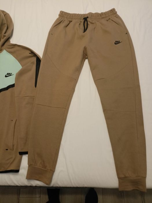 Спортен екип Nike tech fleece