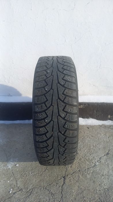Продам зимние резины 15