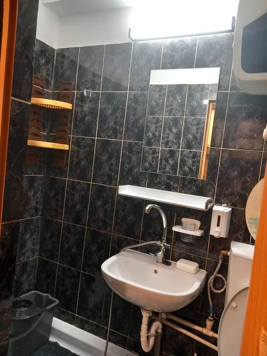 Garsonieră de închiriat