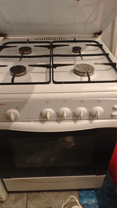 Продам газ плиту GEFEST