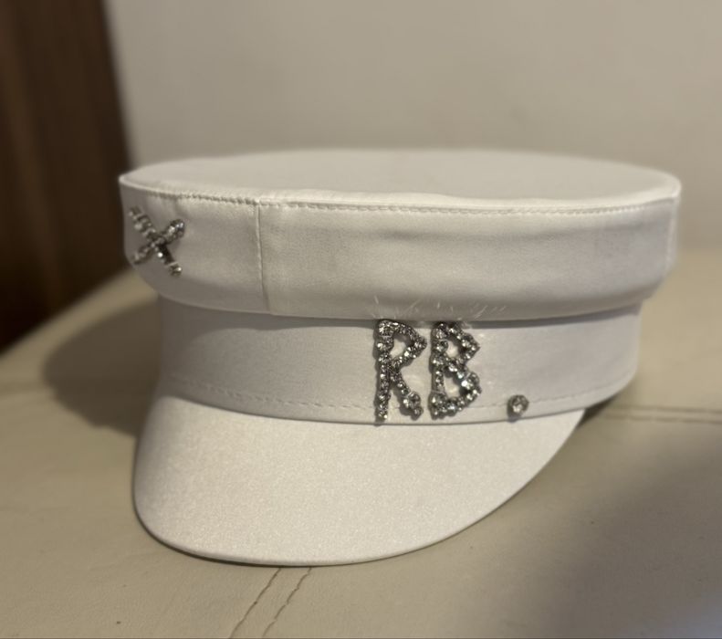 RB Шапки Ruslan Baginskiy