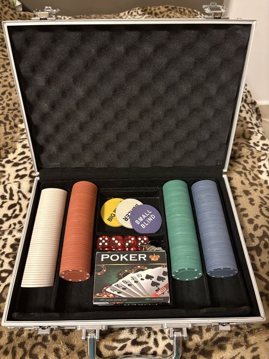 Set poker 200 jetoane