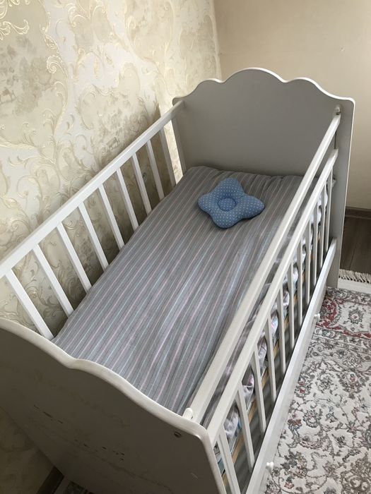 Детская кроватка