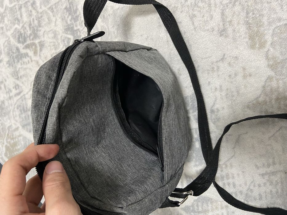 Барсетка серая тонкая с 2 отсеками