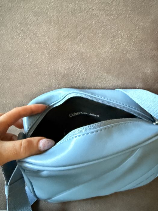 Синя чанта Calvin Klein