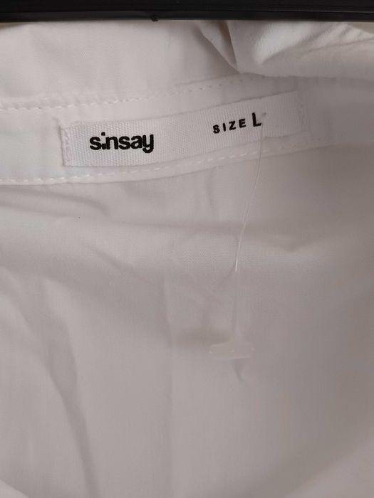 Дамска  бяла риза 
 с дълъг ръкав