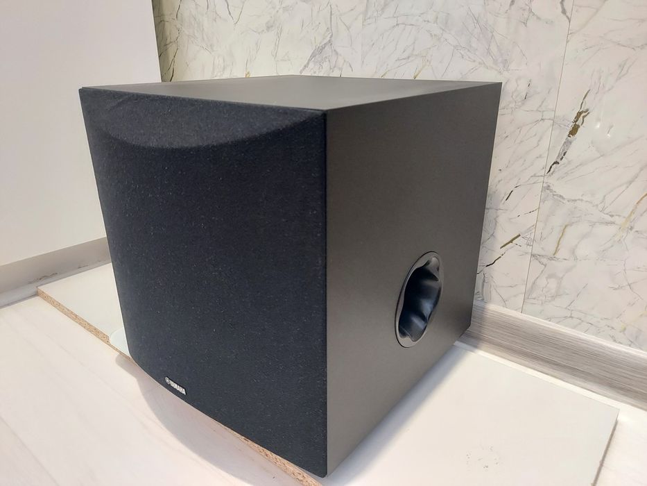 Продам Сабвуфер Yamaha 50-ватт мощностью.