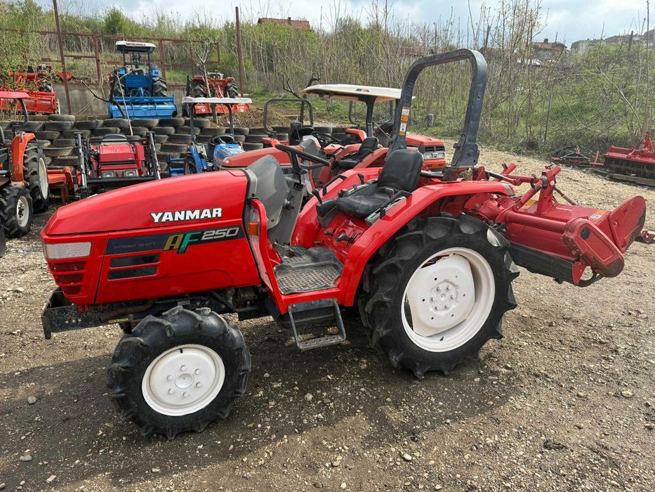 Трактор YANMAR AF250 4x4