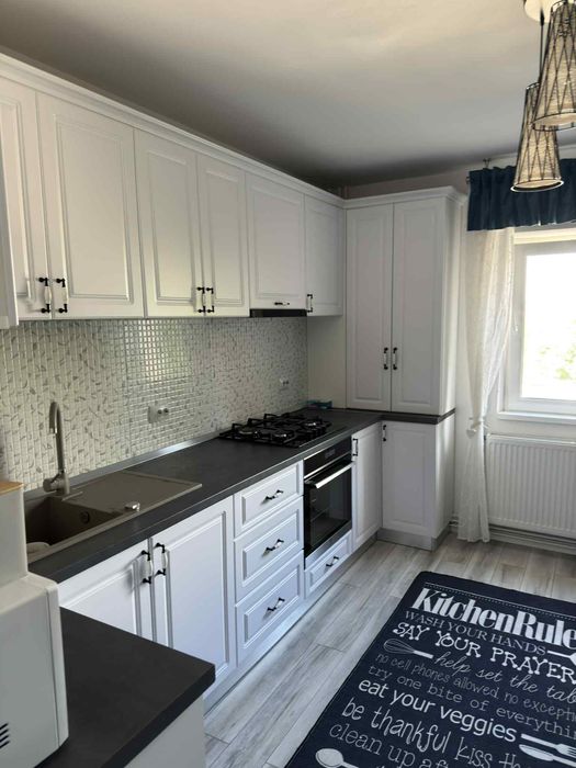 Apartament 3 camere, 77 mp, Rovine – renovat complet, mobilat modern