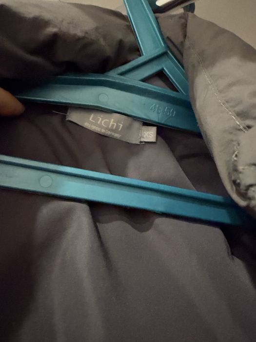Продам куртку на пуху lichi