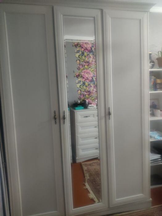 Продам , спальный гарнитур