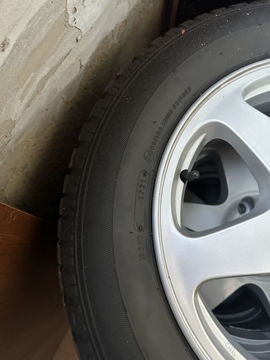 Гуми SUMITOMO WT200 215/60 R16 99H XL
