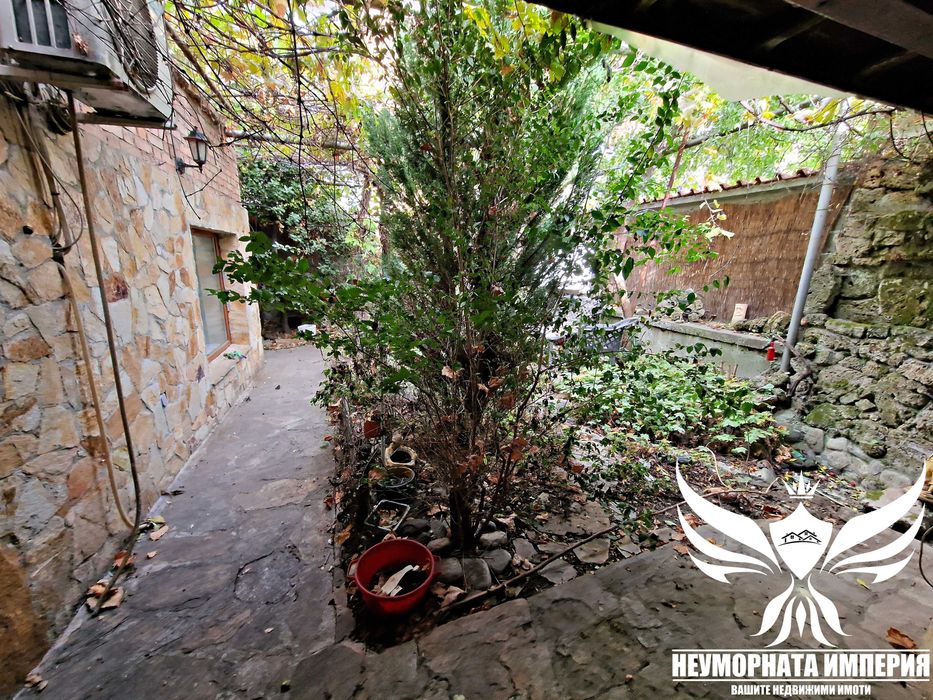 Продава се Тристаен апартамент в Асеновград - 128 кв.м за 852 €/кв.м - Снимка #19