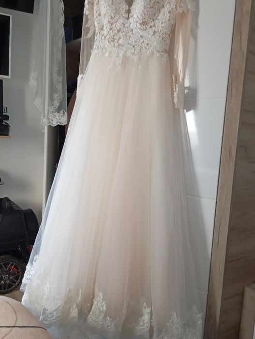 Vând rochie de mireasa