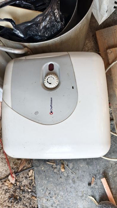 Продам бойлер 10 литров