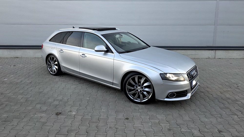 Audi  A4 B8 2.0TDI / Xenon - Navi - Piele - Panoramic