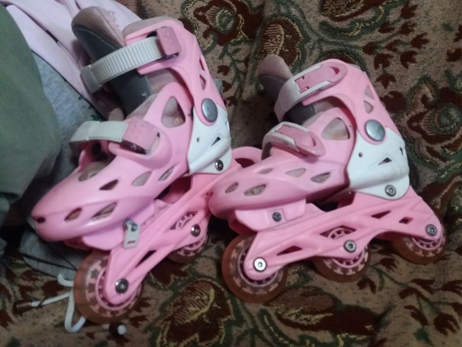 Ролики для девочек в отл.сост.