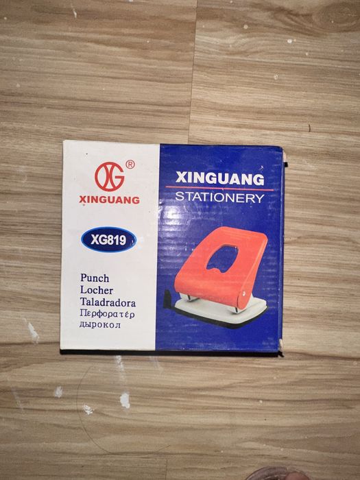 Дырокол Xinguang XG-819