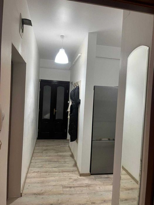 Inchiriez apartament central cu 1 camera