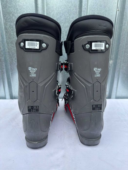 Clapari ski schi Salomon R100 marime Eur:46 Mondo:30 344mm flex:100