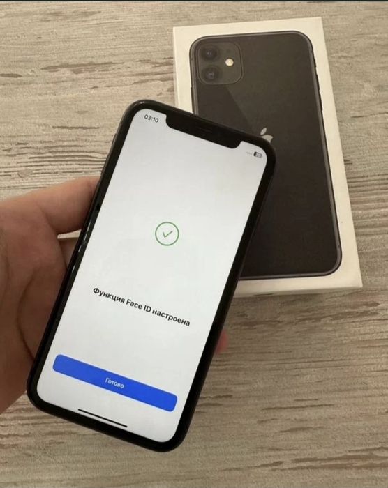 IPhone 11 c  128 гб памятью