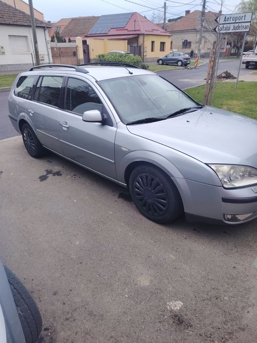 Vând sau schimb Ford Mondeo 2003 Diesel 131 cai