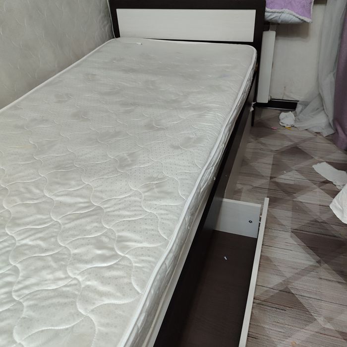 Продам кравать полуторку
